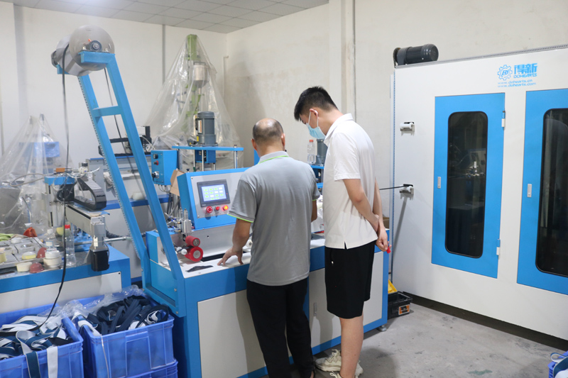 Silicone coating machine